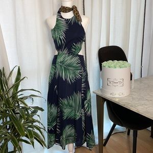 Tiki Petal Roz Dress Size Medium